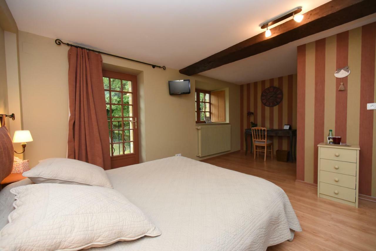 Hotel La Corrérie Les Grandes-Armoises Esterno foto